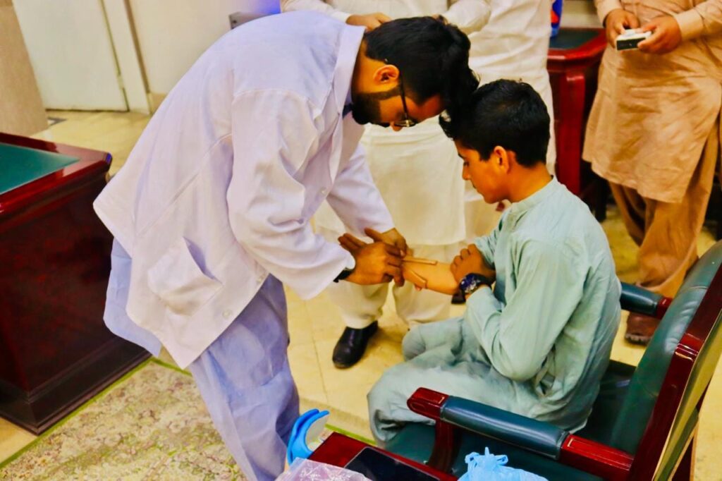 Prosthesis distributed as EID gifts at Layyah - OPPAK